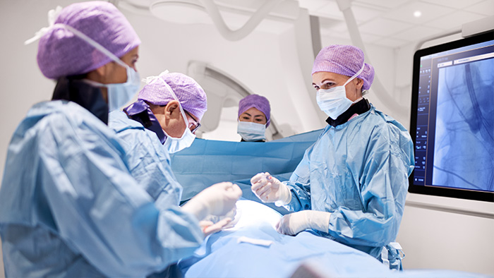 Formation sur les appareils d&rsquo;imagerie interventionnelle