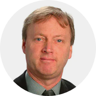 Le Dr. Jan W. Casselman, Chef du service de radiologie, lors d&rsquo;un s&eacute;minaire au sujet de Philips Compressed SENSE