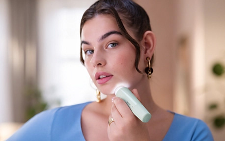 Poils au menton chez la femme : notre guide