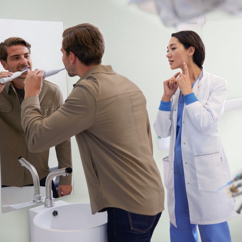 Sonicare fluid action