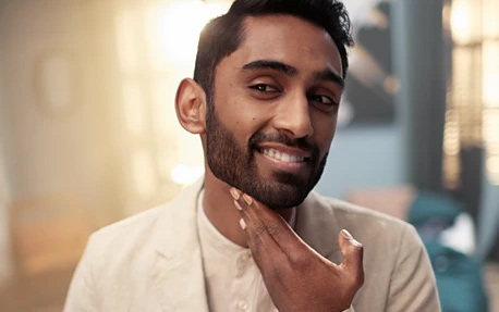 Barbe soign&eacute;e et lieu de travail