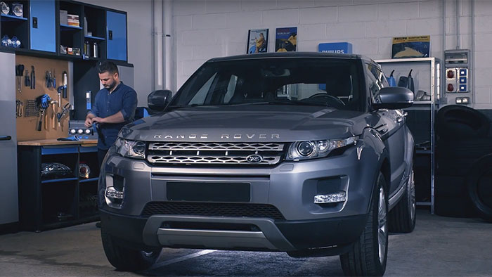 Comment remplacer des lampes pour &eacute;clairage avant sur votre Range Rover Evoque