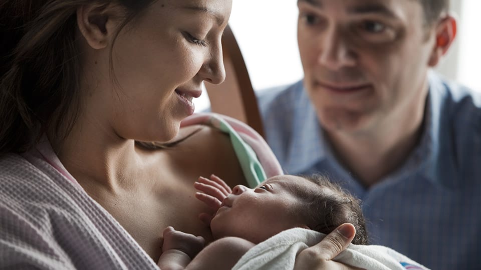 Accompagnement des b&eacute;b&eacute;s dans leur d&eacute;veloppement, d&egrave;s le premier jour