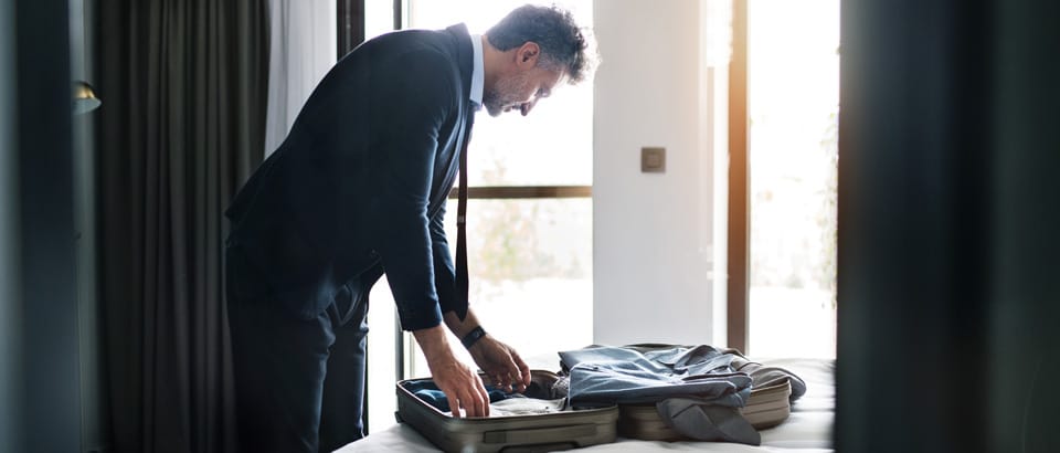 Techniques de pliage de v&ecirc;tements pour valise